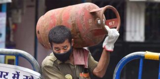 नए साल पर बड़ा तोहफा! सीधे 100 रुपये सस्ता हुआ LPG सिलेंडर