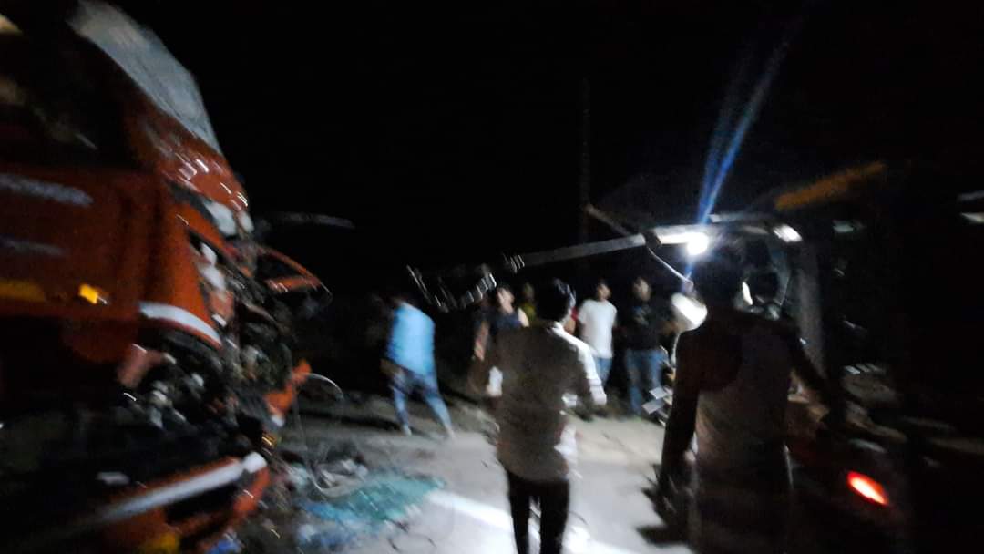 श्री डूंगरगढ़ सड़क हादसा : डंफर और मिनी ट्रक की भिड़ंत ,एक की हुई मृत्यु ,40 से अधिक घायल