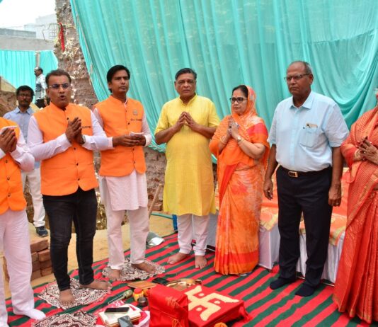 तेरापंथ सभा भवन का शिलान्यास: भामाशाहों के योगदान से समाज को मिलेगा नया भवन | श्रीडूंगरगढ़ न्यूज़ तेरापंथ सभा भवन का शिलान्यास: भामाशाहों के योगदान से समाज को मिलेगा नया भवन | श्रीडूंगरगढ़ न्यूज़